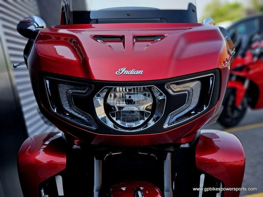 2024 Indian Motorcycle Pursuit® Limited Sunset Red Metallic
