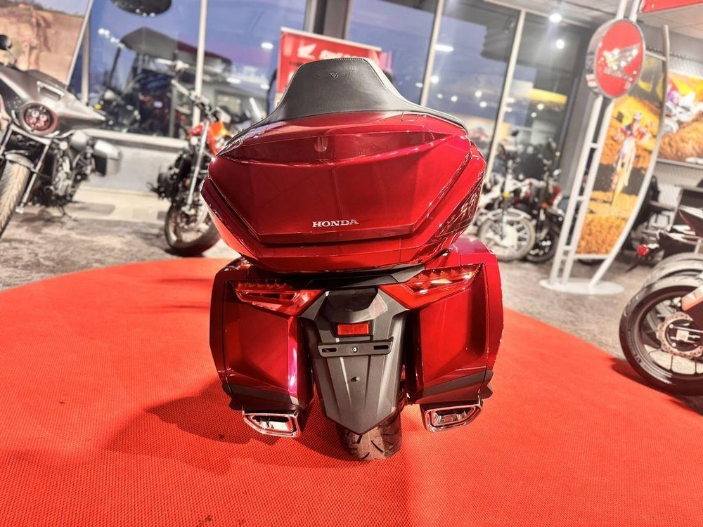 2026 Honda Gold Wing Tour Automatic Dct