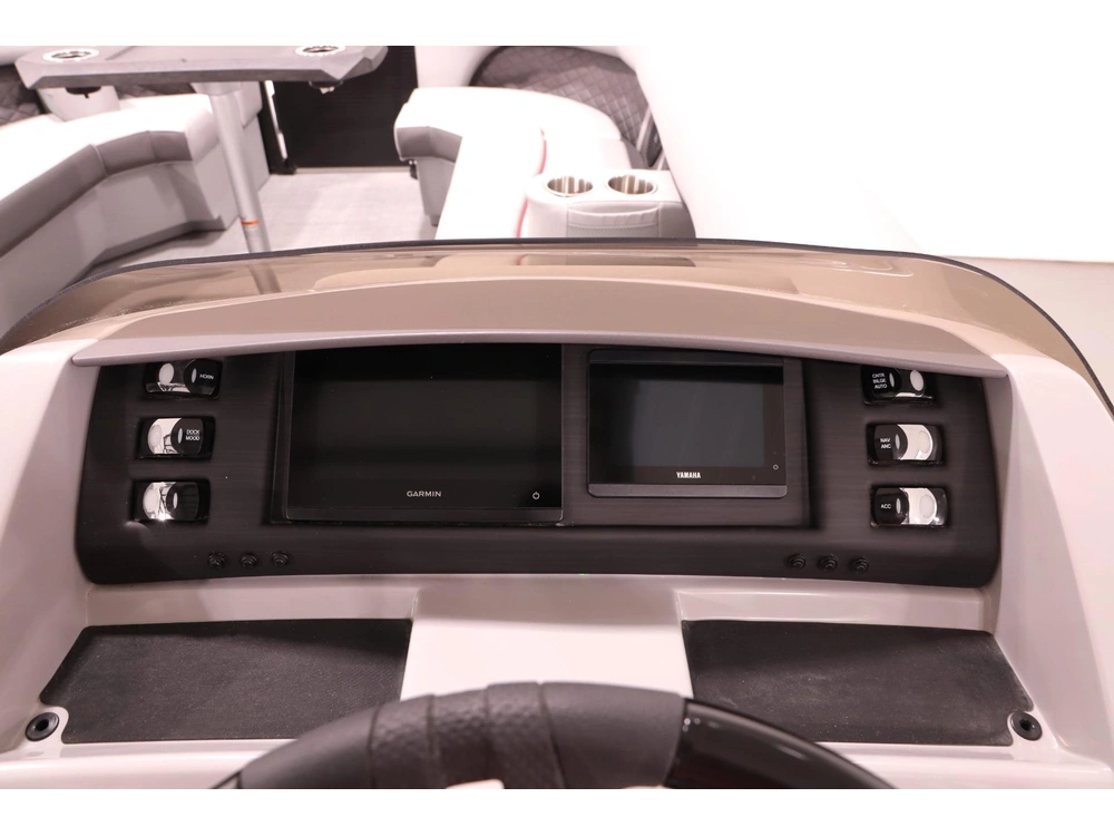 2024 Other 26l Stern Radius Top Deck With Slide alt