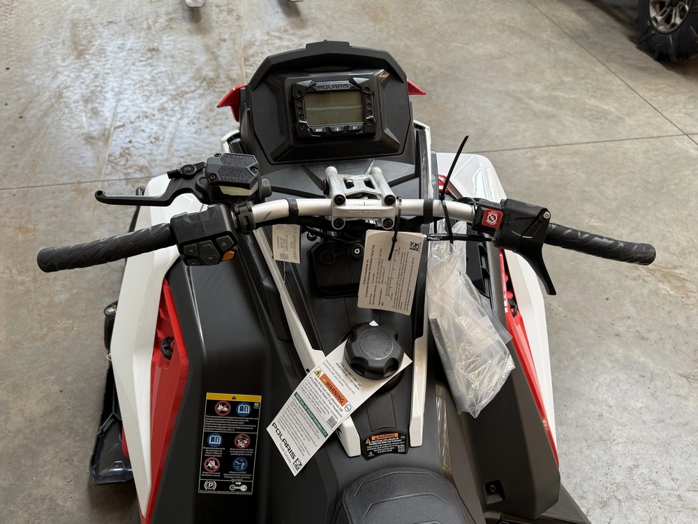 2027 Polaris 650 Switchback Xc 146 1.6 Cobra