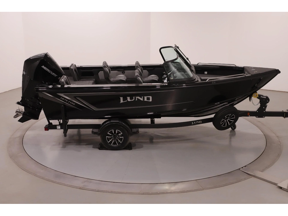 2026 Lund Boat Co 1875 Tyee alt