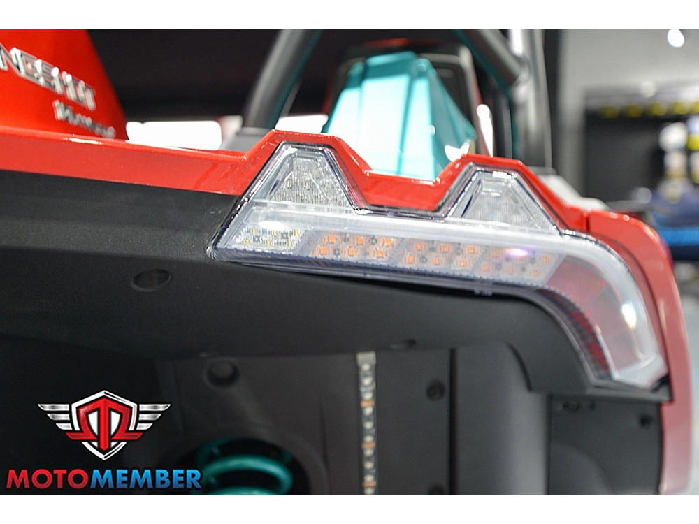 2025 Slingshot 10th Anniversary Autodrive alt