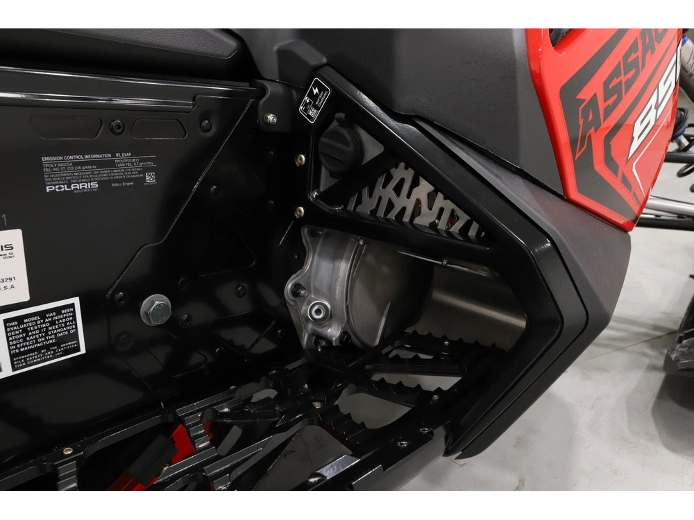 2026 Polaris 850 Switchback Assault 146 - 1.5 Ice Storm alt