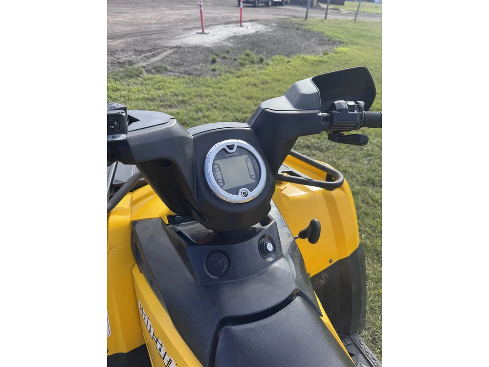 2011 Can-am Outlander Xt 4x 400hoefi, 3651kms