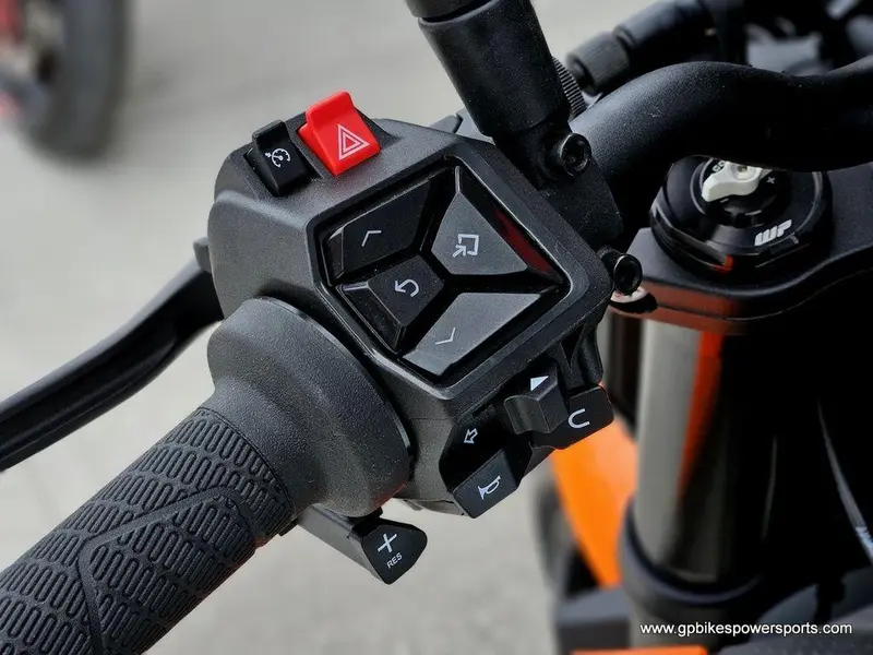 2027 KTM 990 Duke