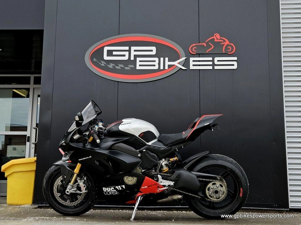 2023 Ducati Panigale V4 Sp2 Winter Test Livery
