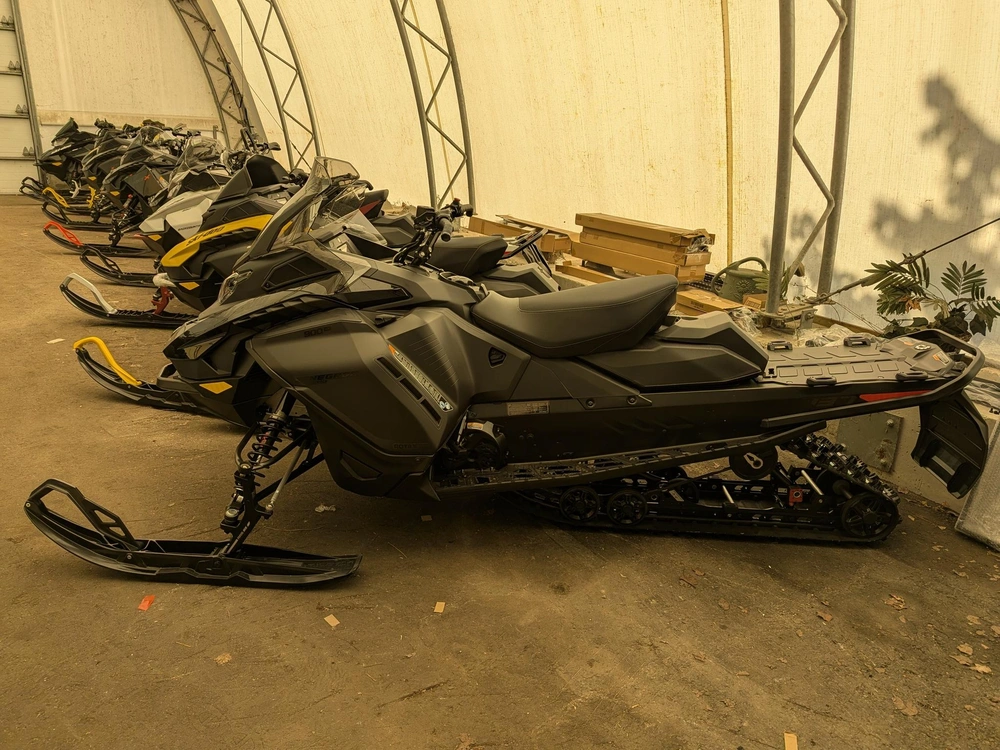 2027 Ski-doo Renegade Adrenaline 900 Ace alt