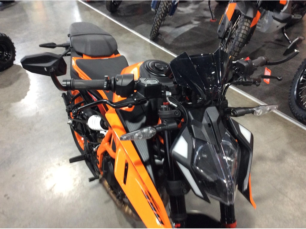 Ktm 390 Duke 2024 alt