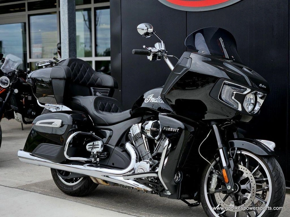 2022 Indian Motorcycle Pursuit Limited With Premium Package Black Metallic