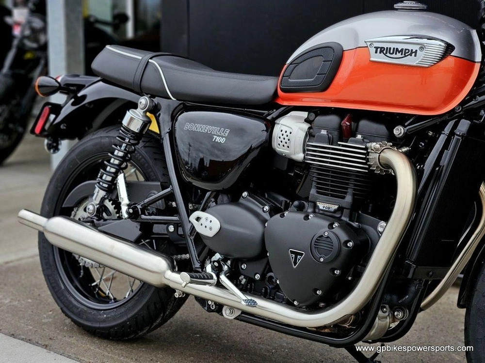 2025 Triumph Bonneville T100