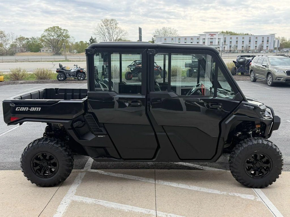 2026 Can-am Defender Max Xt Cab Hd11