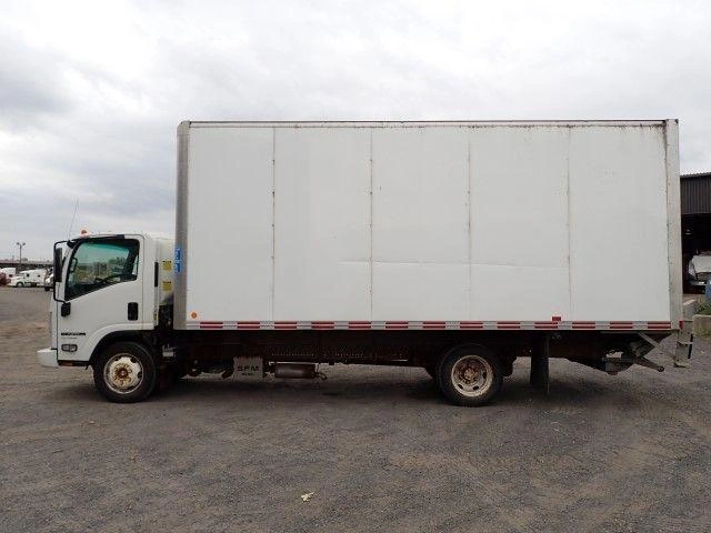 Isuzu Npr 2017