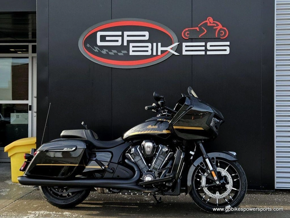 2026 Indian Motorcycle Challenger® Dark Horse® 112 Black Crystal W/black Metallic & Championship G