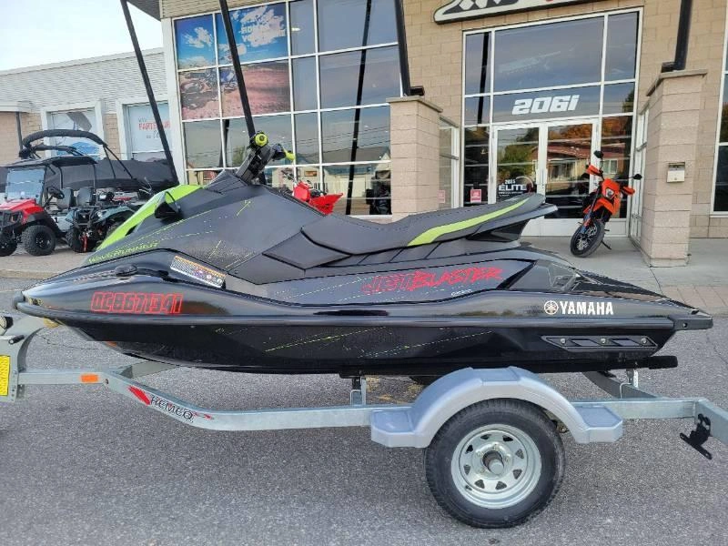 Yamaha Jetblaster 1050 2023 alt