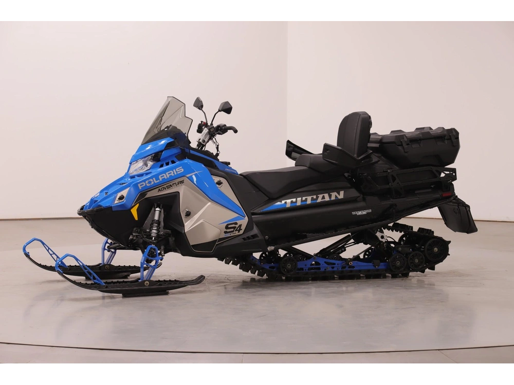 2027 Polaris Prostar Titan Adventure Ultimate 1.8 alt