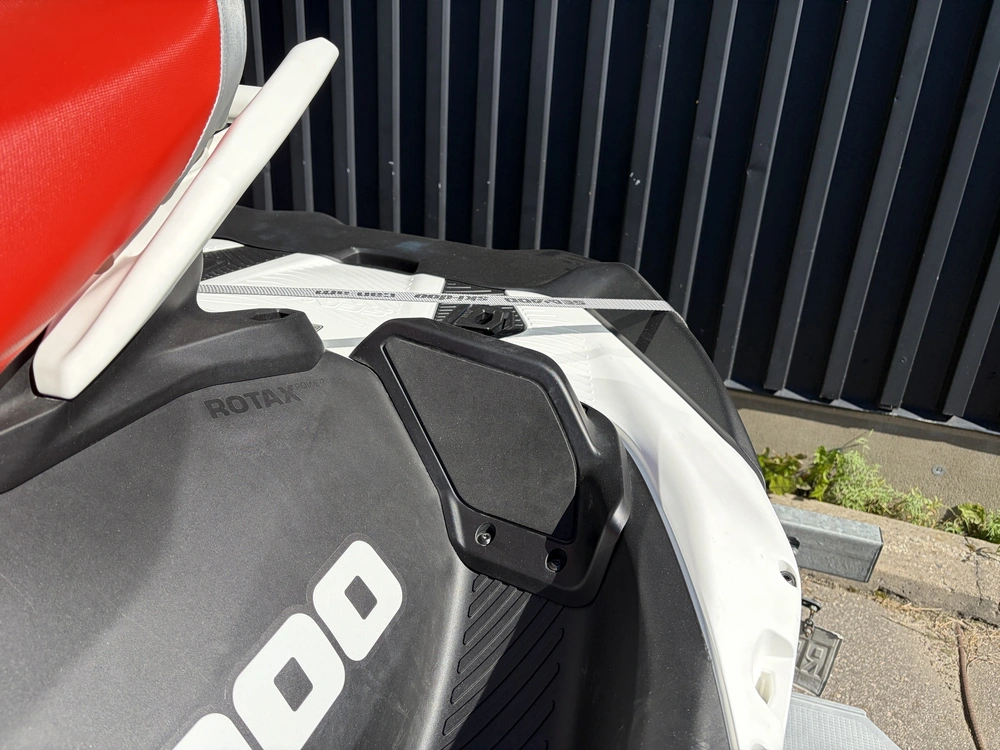 Sea-doo Spark Trixx 3 Up (kit) 2026 alt
