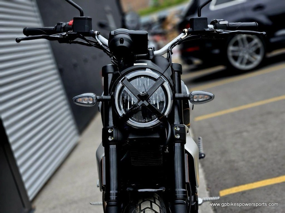 2024 Ducati Scrambler Icon Black Demo