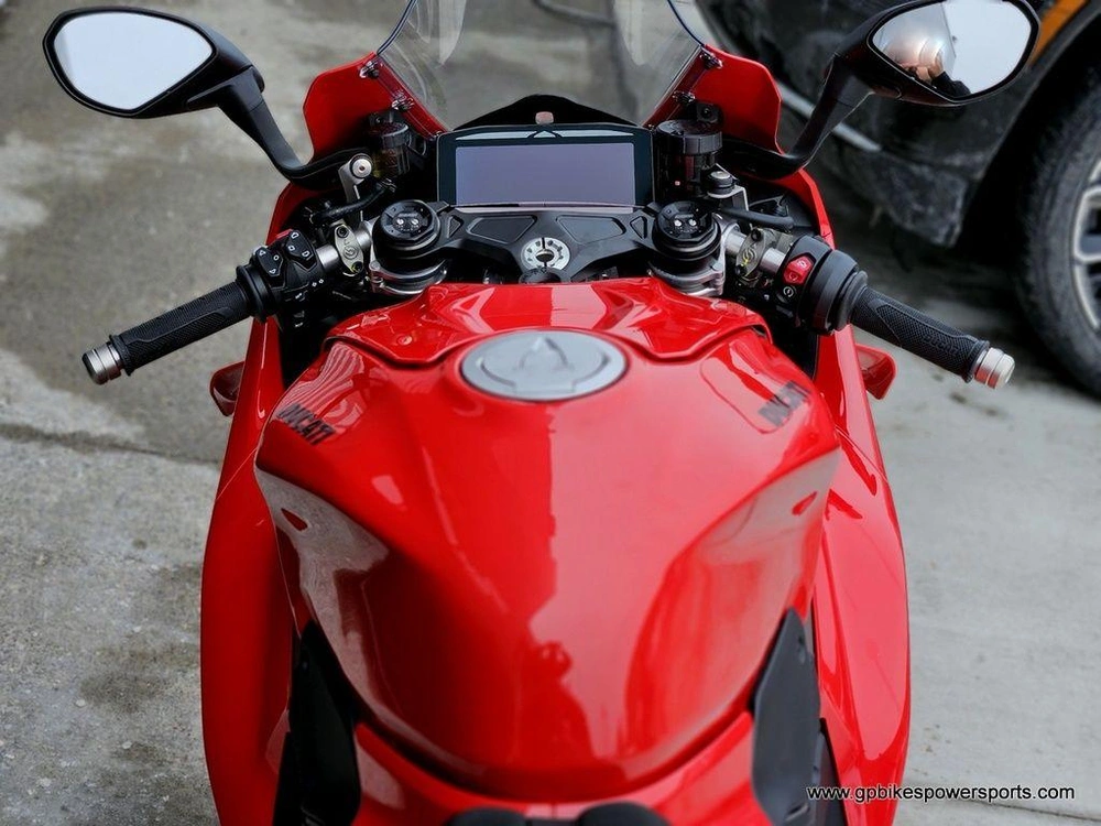 2026 Ducati Panigale V4 Red