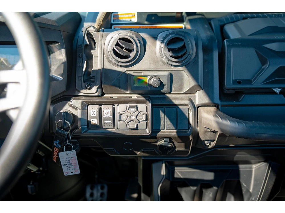 2022 Can-am Defender Limited Cab Hd10