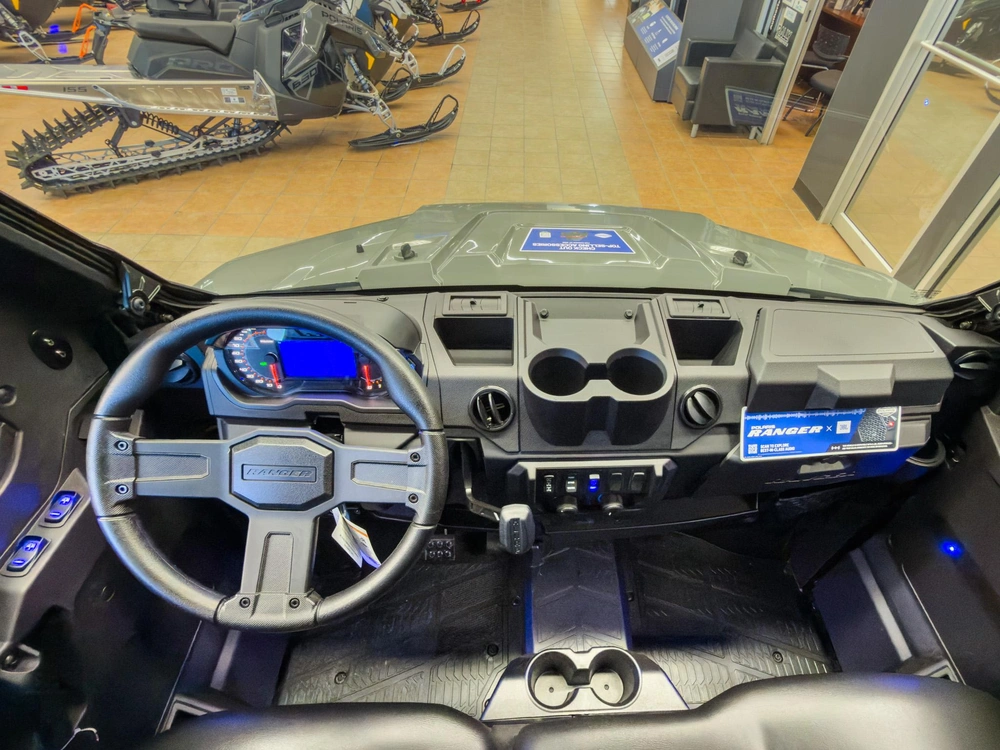 2027 Polaris Ranger Xp 1000 Cab alt