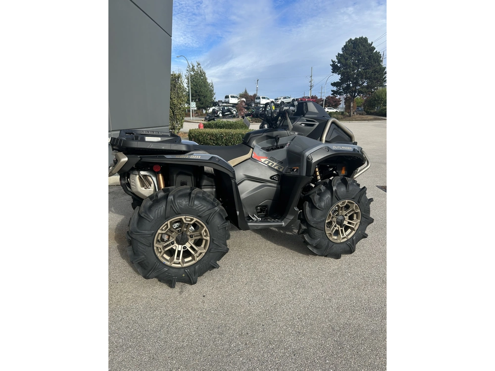 2027 Can-am Outlander X Mr 1000r alt
