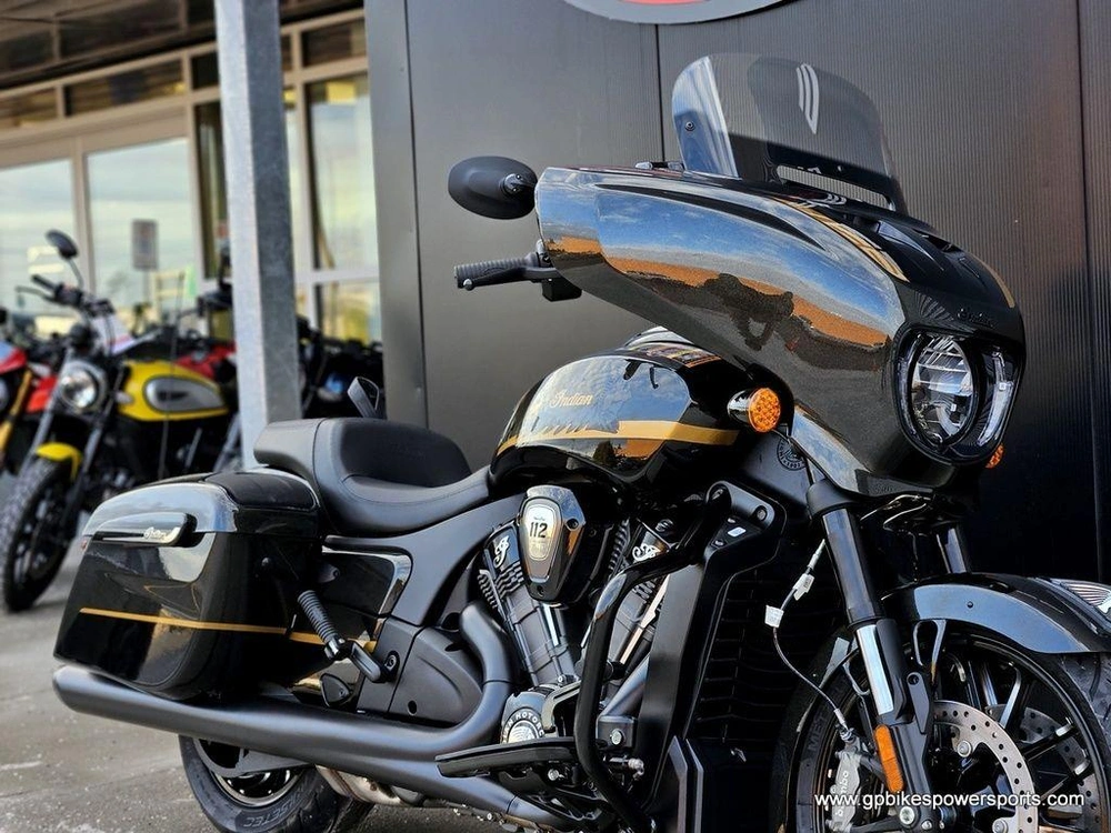 2026 Indian Motorcycle Chieftain® Powerplus Dark Horse® 112 W/powerband Black Crystal W/black Meta