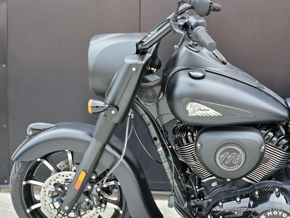 2026 Indian Motorcycle Springfield ® Dark Horse® Black Smoke