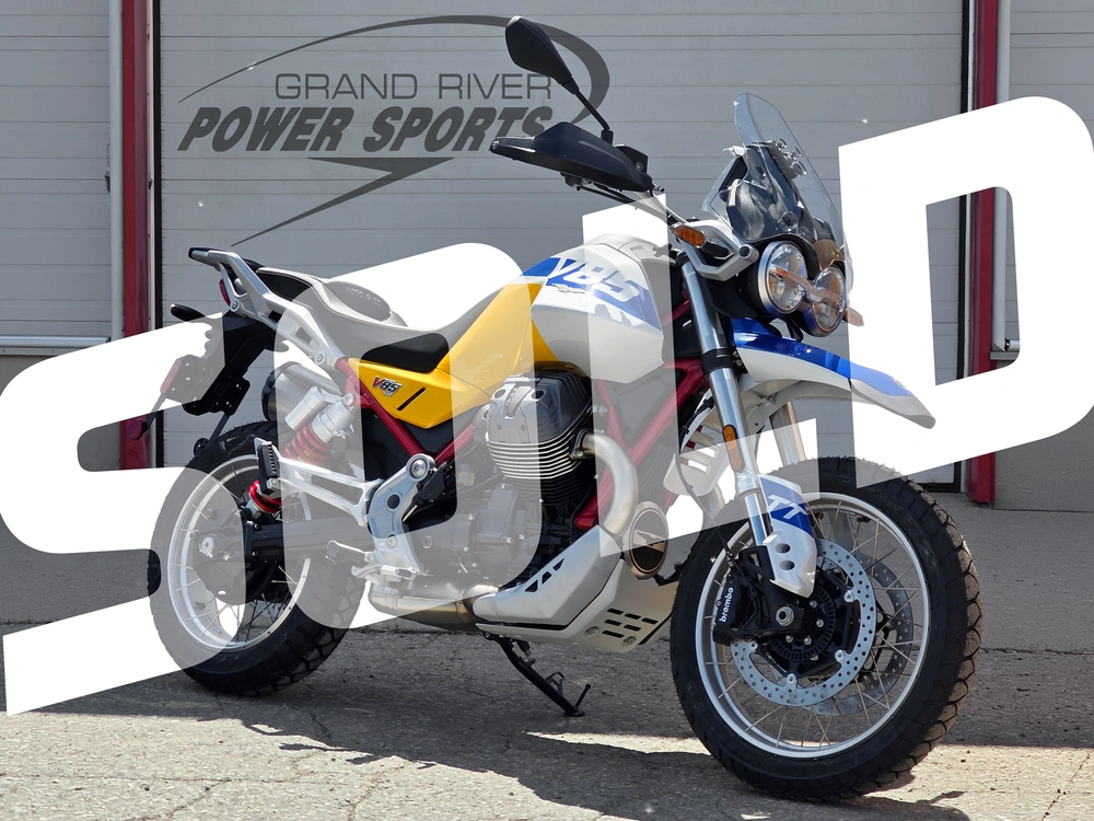 2027 Moto Guzzi V85 Tt alt