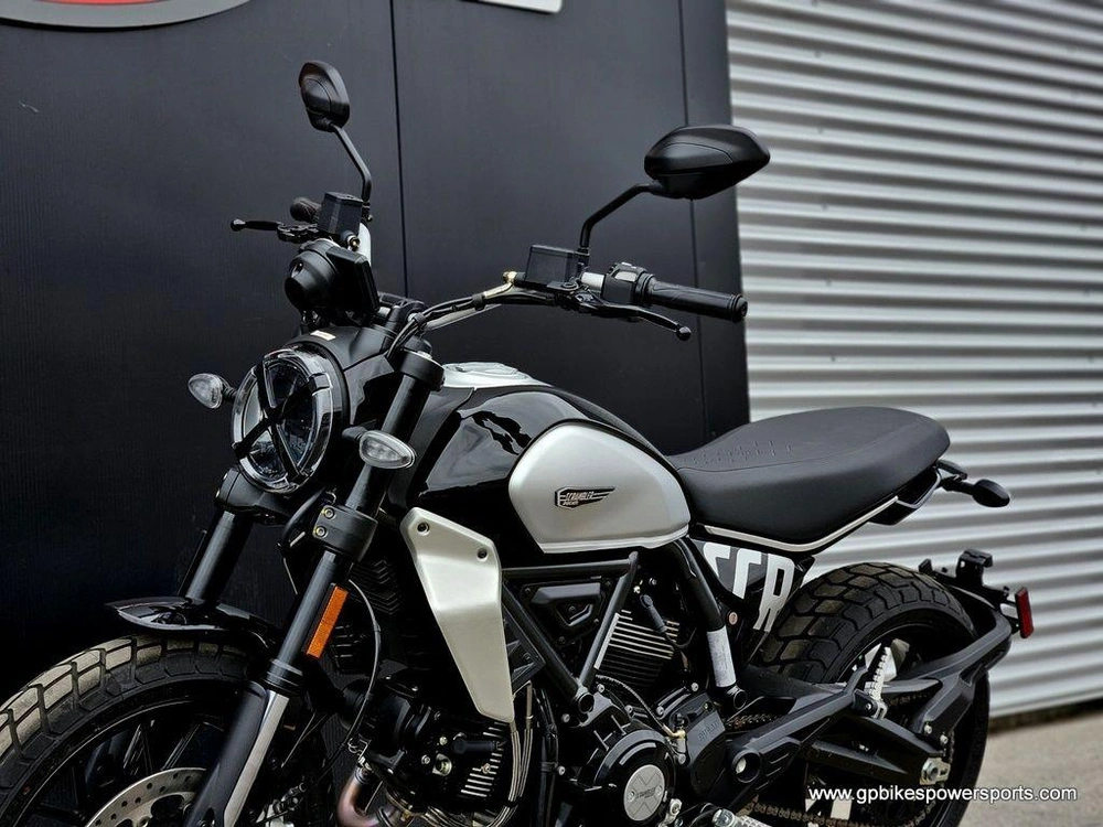 2024 Ducati Scrambler Icon Black Demo