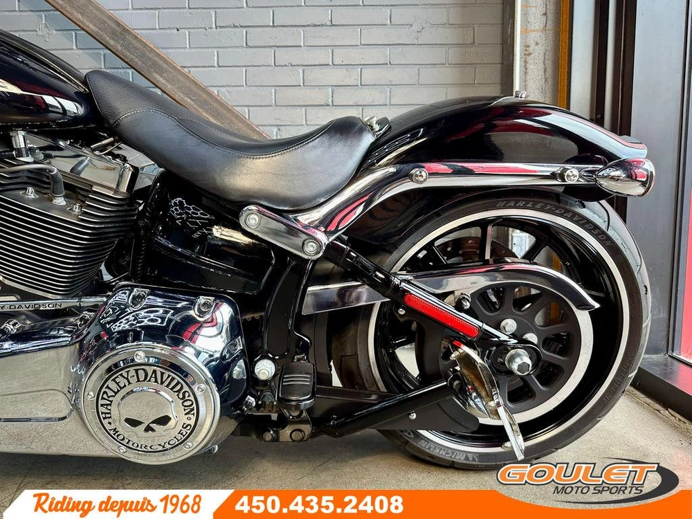 Harley-davidson Breakout 2014 alt