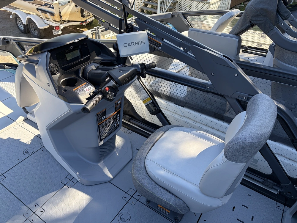 Sea-doo Switch Sport 18' 300hp 2026 alt