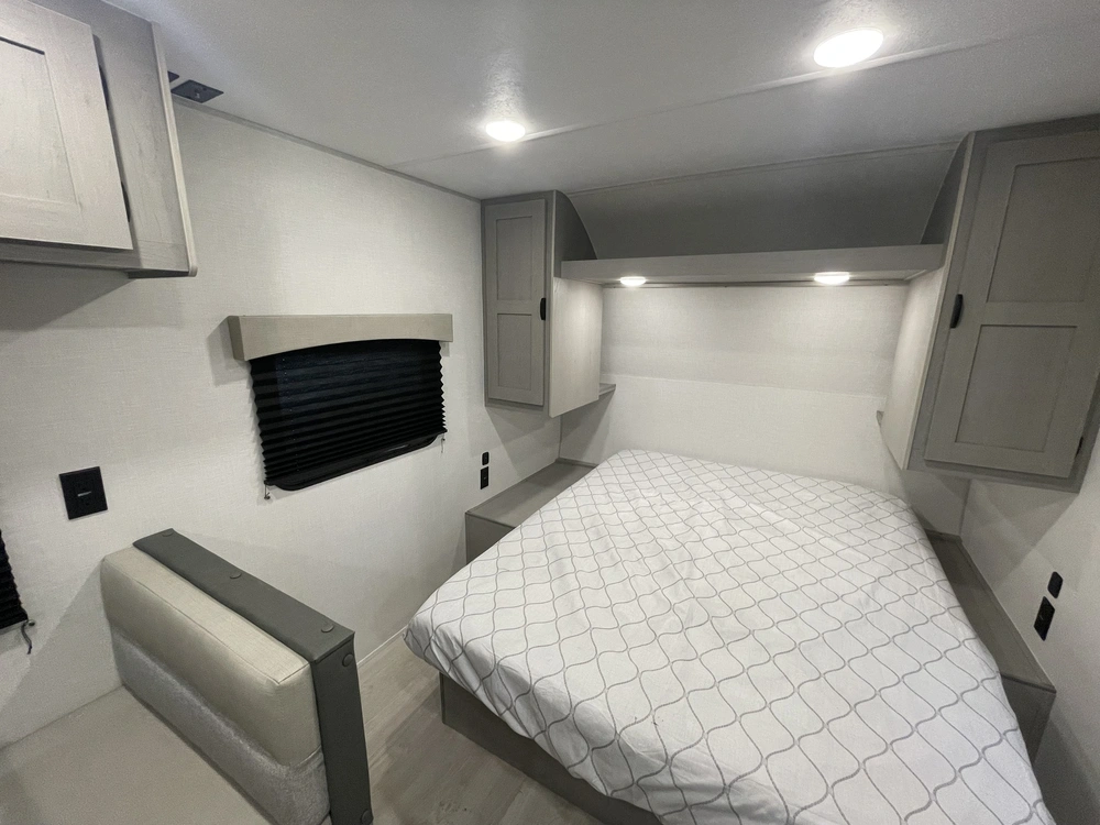 2026 Coachmen Clipper 17fq