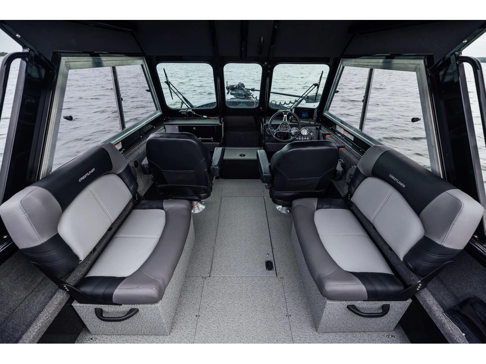 2027 Crestliner 2050 Commander Hard Top alt
