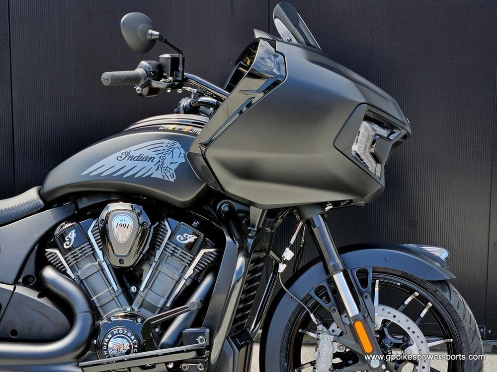 2026 Indian Motorcycle Challenger® Dark Horse® Black Smoke