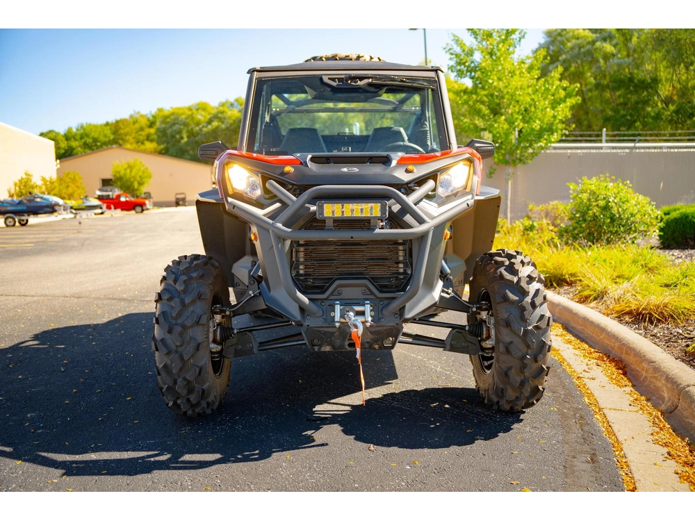 2024 Can-am Commander Xt 700