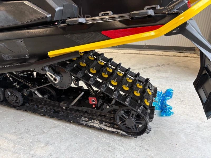Ski-doo Mxz X 137 850 E-tec Ripsaw 1.25'' E.s. 2026