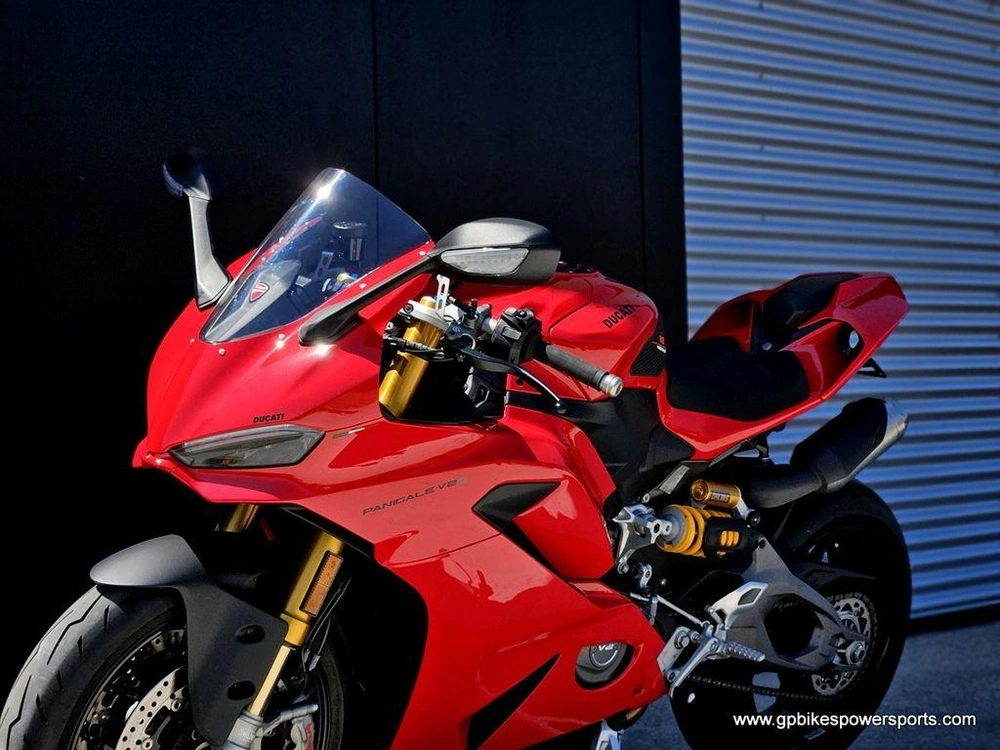 2025 Ducati Panigale V2 S