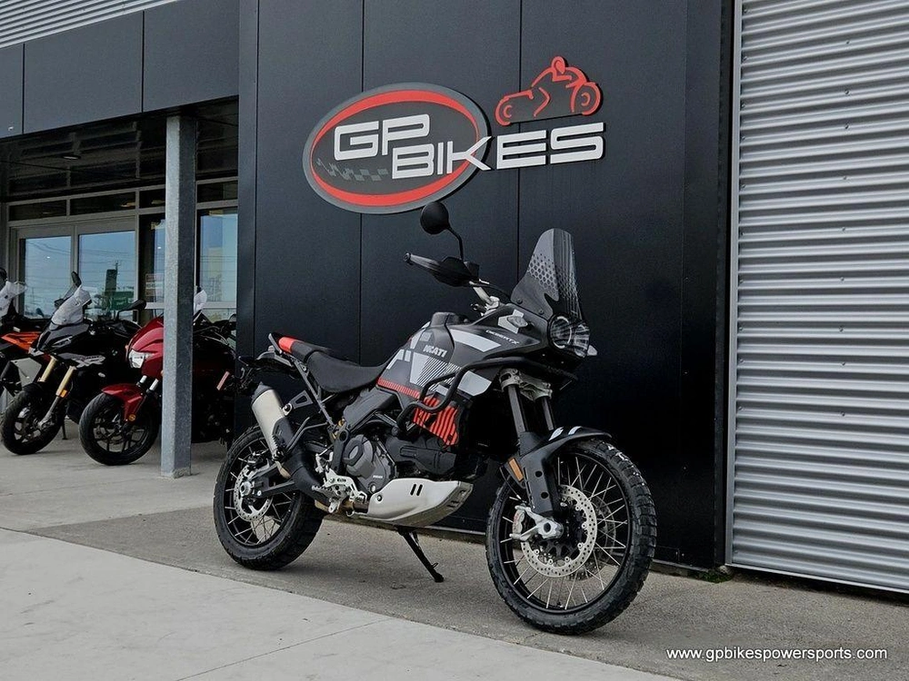 2023 Ducati Desertx Rr22