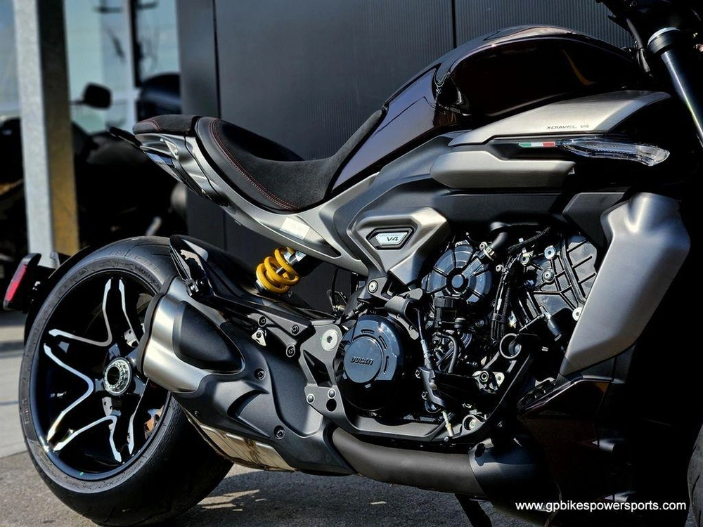 2026 Ducati Xdiavel V4 Black Lava