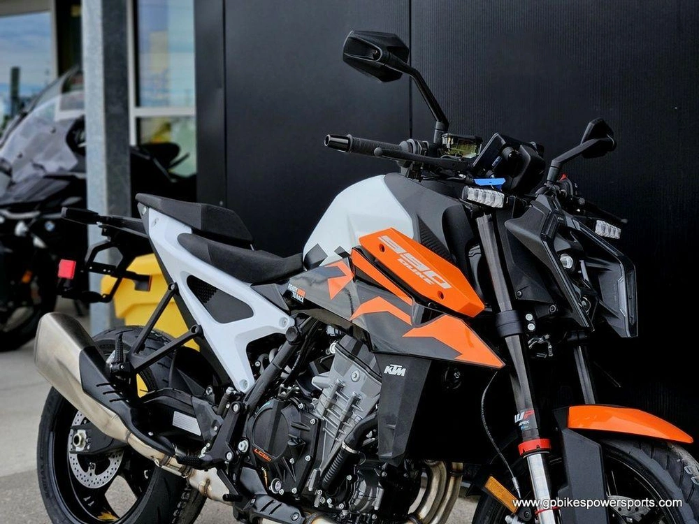 2027 Ktm 990 Duke