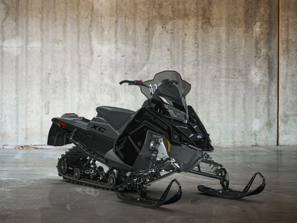 2027 Polaris 850 Switchback Xc 146 1.6 Gloss Black alt