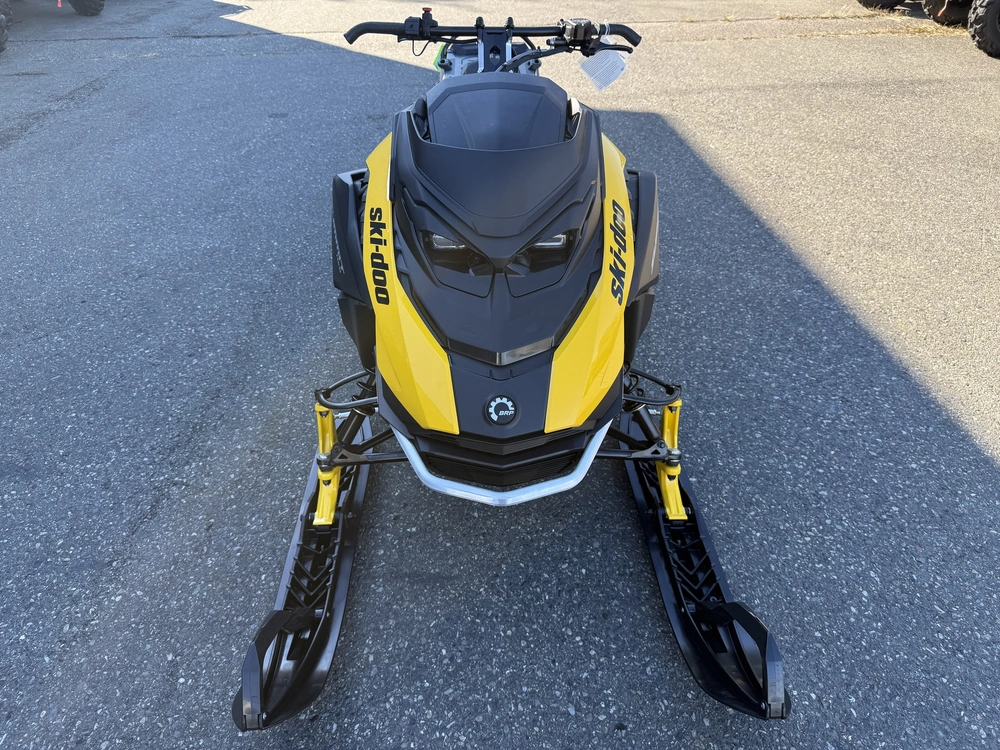 2027 Ski-doo Summit Neo 600 Efi (55) Cobra Flexedge 1.6' E.s. Lac alt
