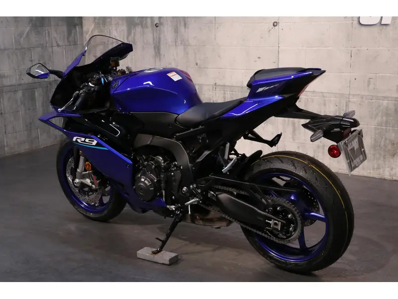 2027 Yamaha YZF-R9