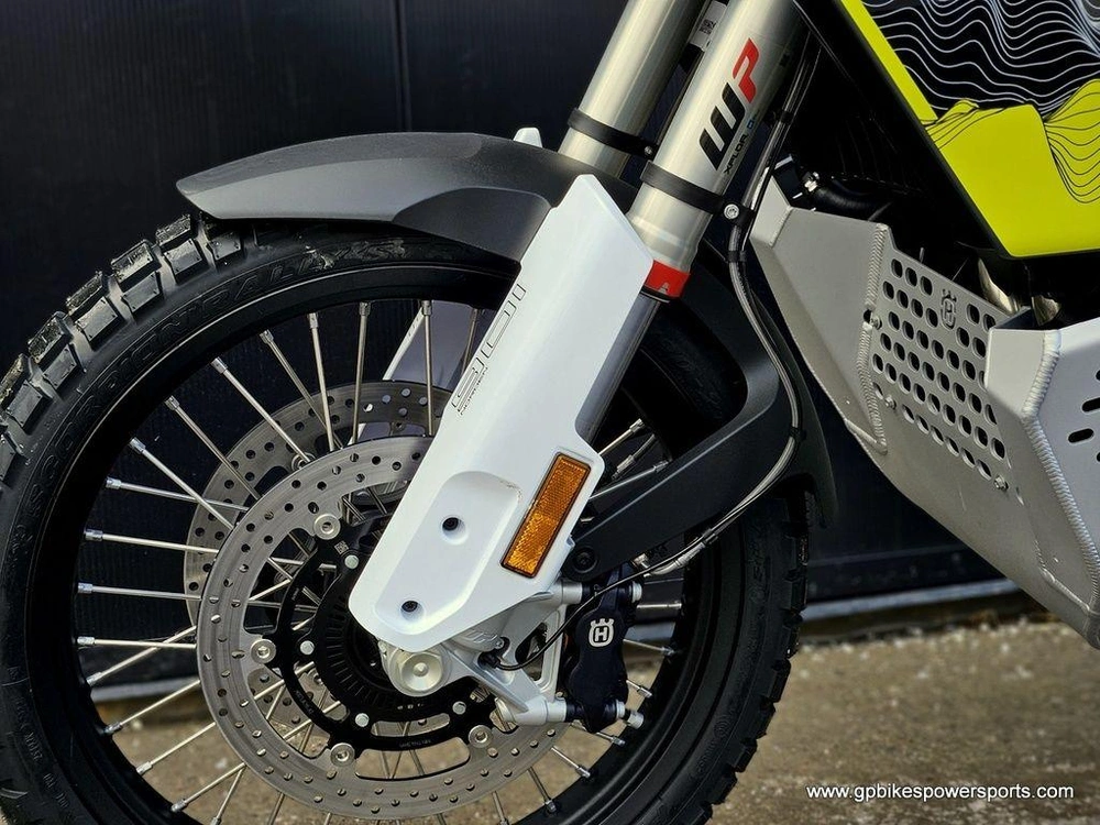 2025 Husqvarna Norden 901 Expedition
