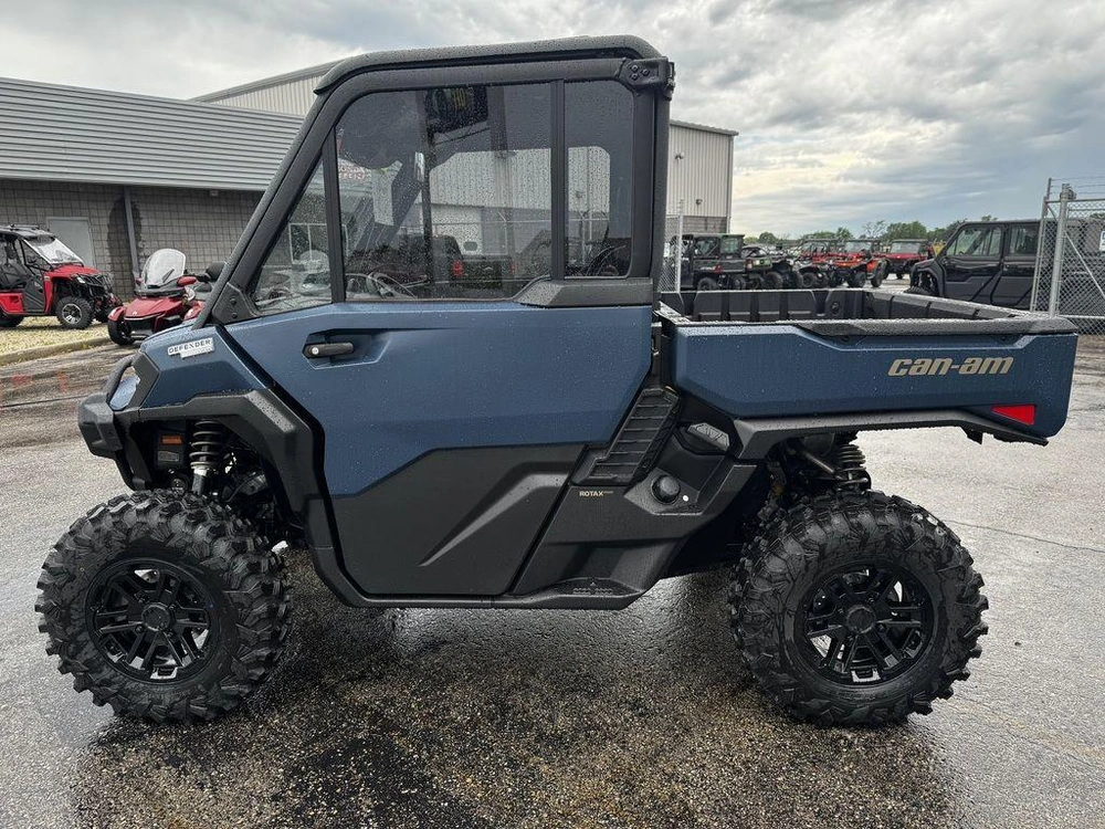 2026 Can-am Defender Limited Hd11