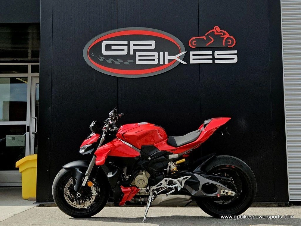 2025 Ducati Streetfighter V4 Ducati Red