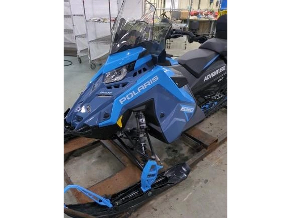 2024 Polaris 650 Indy Adventure 137 alt