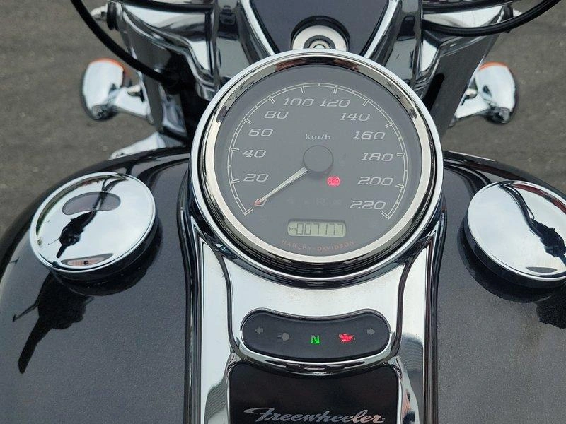 2016 Harley-davidson Trike Flrt - Freewheeler