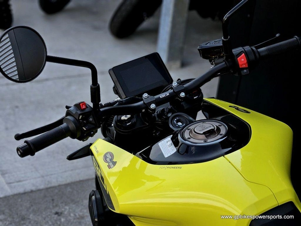 2025 Husqvarna Vitpilen 801 Demo