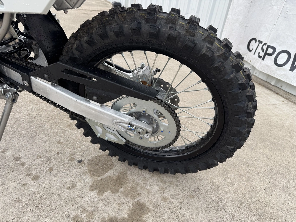 2027 Kawasaki Klx 140r F